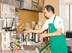 Starbucks e Inapam firman un convenio de colaboración