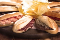 100 Montaditos recibe el título de Comercio del Año en España